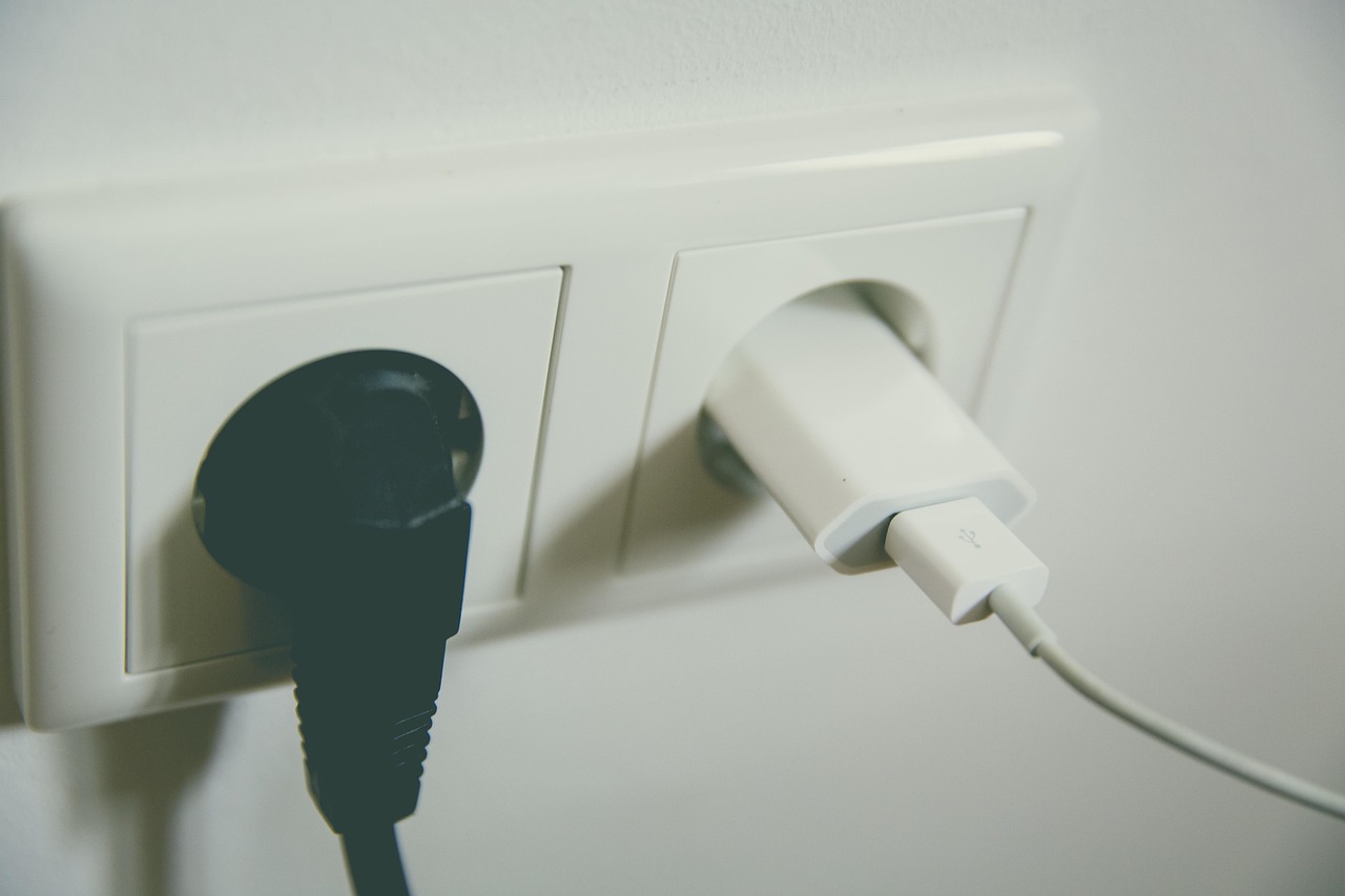 Outlets in a Riverside Kitchen Island